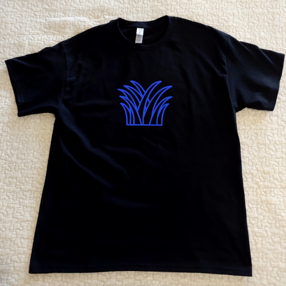 NWT Bluegrass Graphic Tee, Various Sizes, Black, Short Sleeved